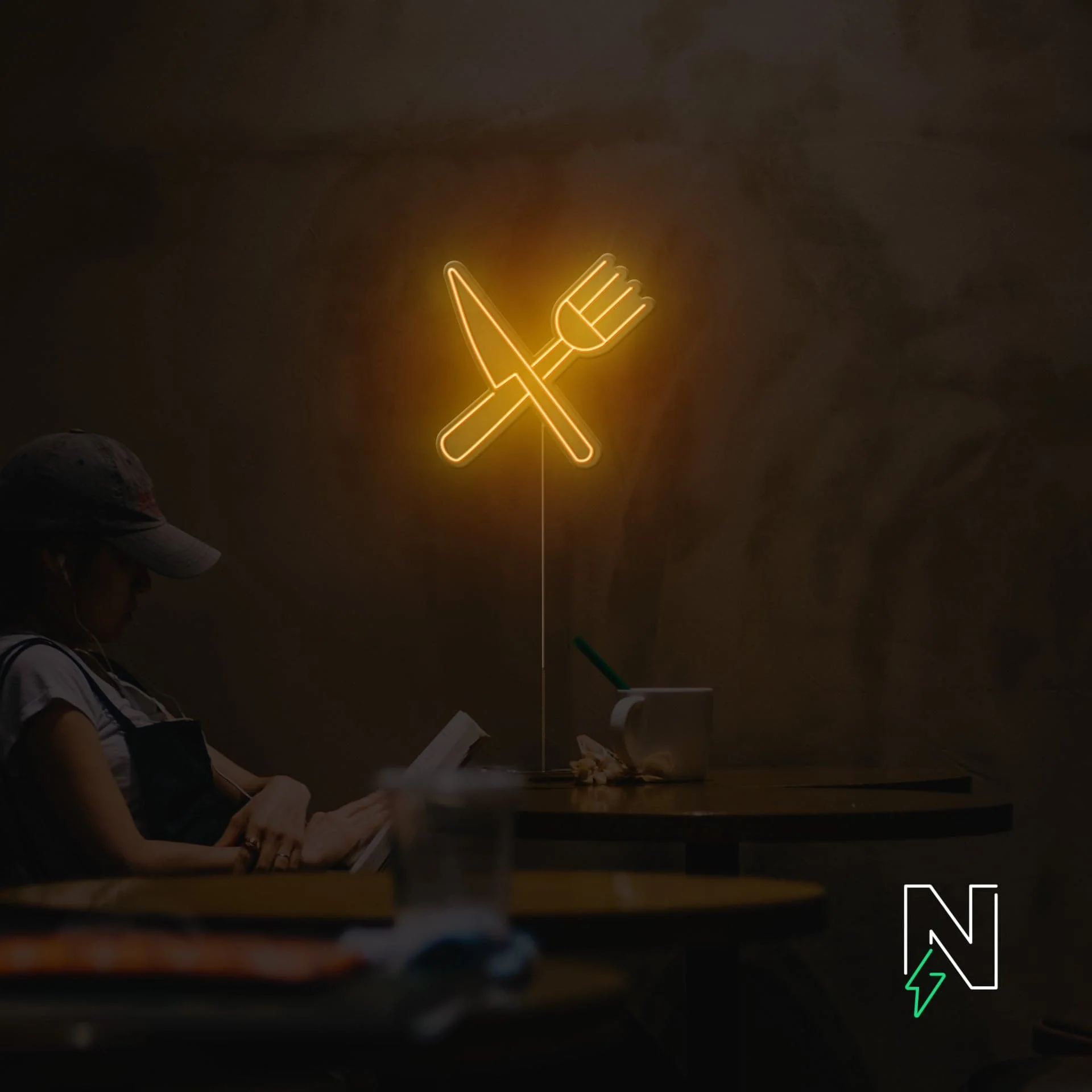 Cutlery Neon Sign - Image 5